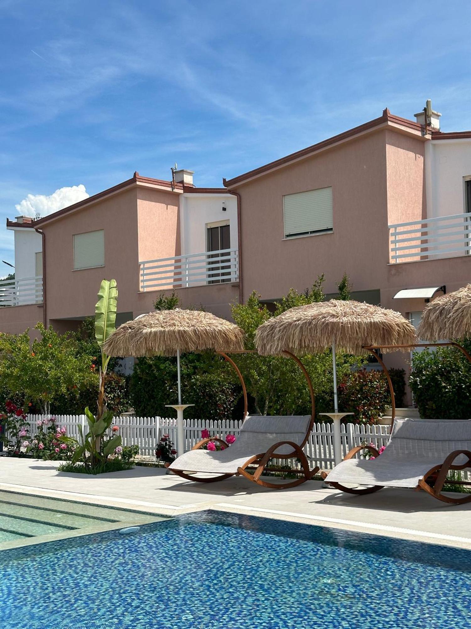 Tea Residence, Gjiri I Lalzit Villa Durrës Eksteriør bilde